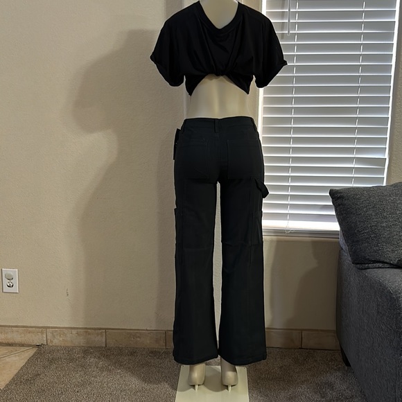 Jeans 🖤 - Picture 8 of 9